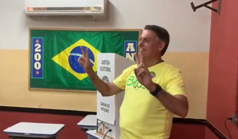 Elecciones en Brasil: A pesar del ambiente tenso, las votaciones arrancaron pacíficamente  