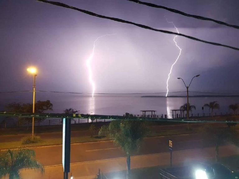 Viral en redes: cibernautas publican vídeos de la última tormenta eléctrica