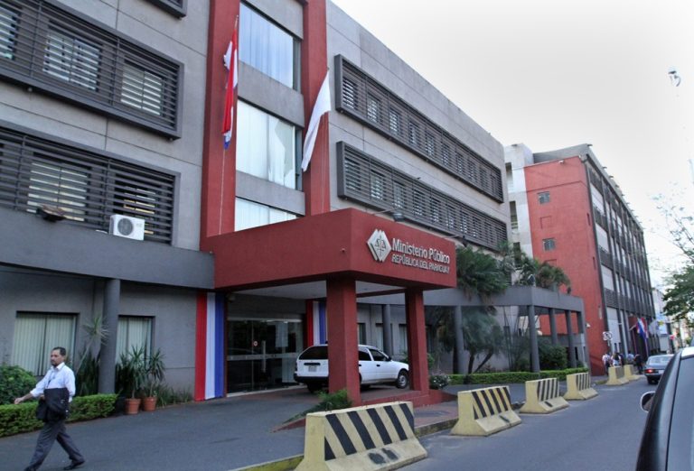 Dos funcionarios del Ministerio Público se postulan a Fiscal General