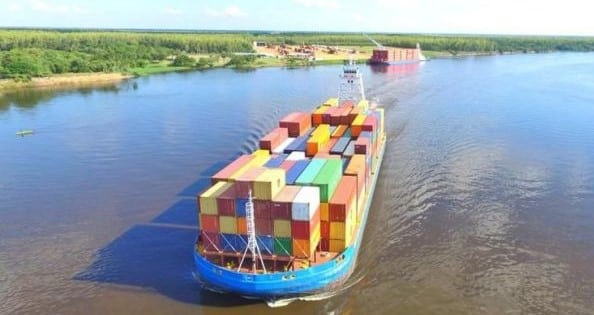 Paraguay pide a Argentina que suspenda cobro de peaje por el río Paraná