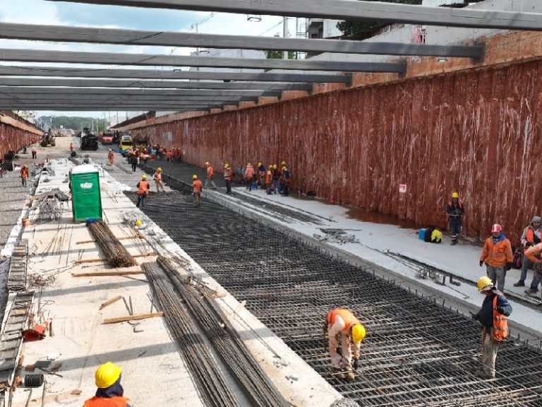 De a poco acaba el calvario de Acceso Sur con el asfaltado de nuevo túnel