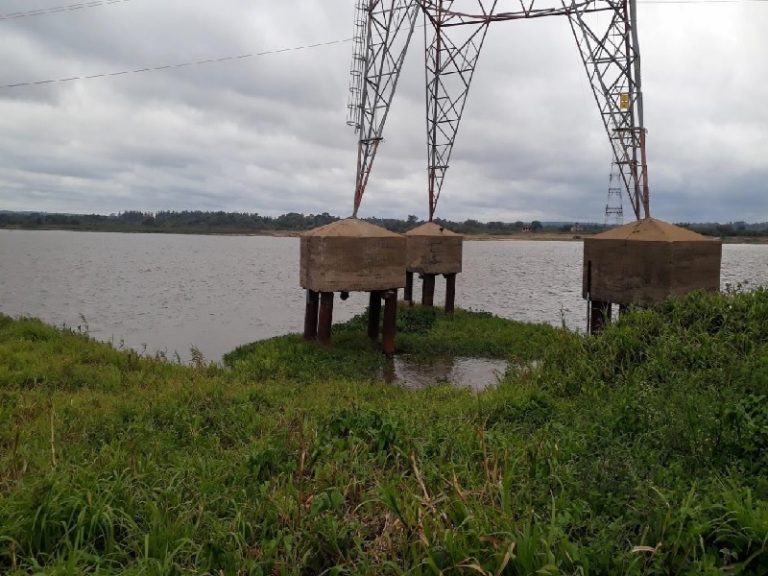 Mientras siguen cortes de luz y cobran peaje, Paraguay venderá energía a la Argentina