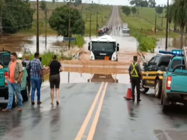 Amambay sufre graves inundaciones por desborde de cauces hídricos