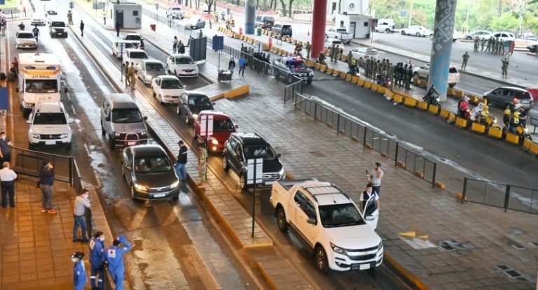 Brasil tomará medidas urgentes en los ingresos al Puente de la Amistad