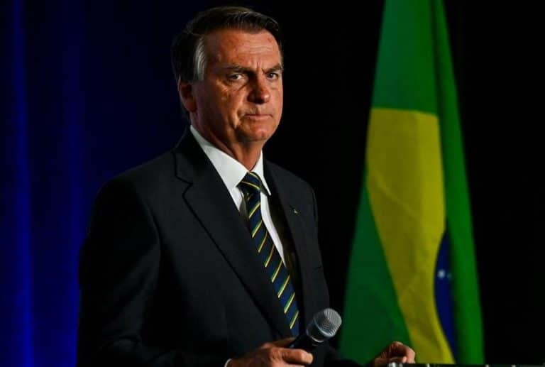 Bolsonaro está más complicado en el escándalo de joyas y tiene 5 días para devolverlas