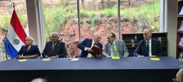 Ex cancilleres y diplomáticos retirados crean Consejo de Embajadores del Paraguay