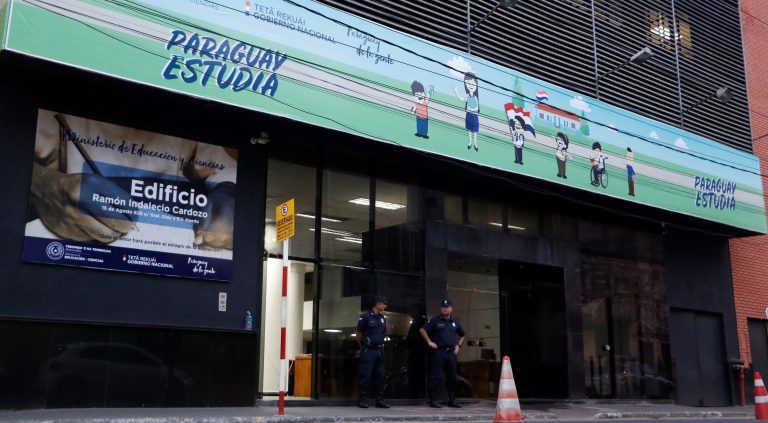 Sistema educativo a la deriva mantiene a Paraguay en el subdesarrollo