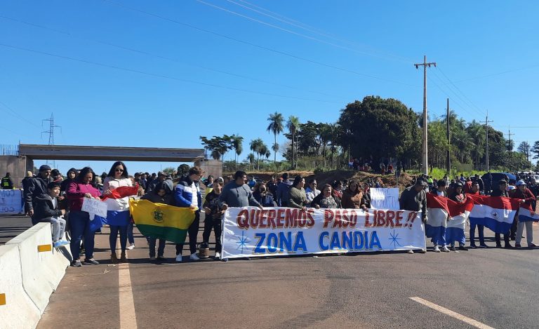 A pocos días de entregar el mandato Abdo Benítez se apresura a inaugurar obras inconclusas