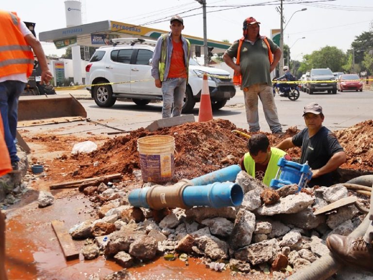 Comuna capitalina y Essap, demuestran que los baches pueden desaparecer con trabajo en equipo