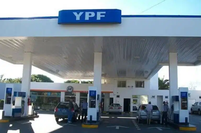 Argentina apelará el fallo que le obliga a pagar US& 16.069 millones por expropiación de YPF