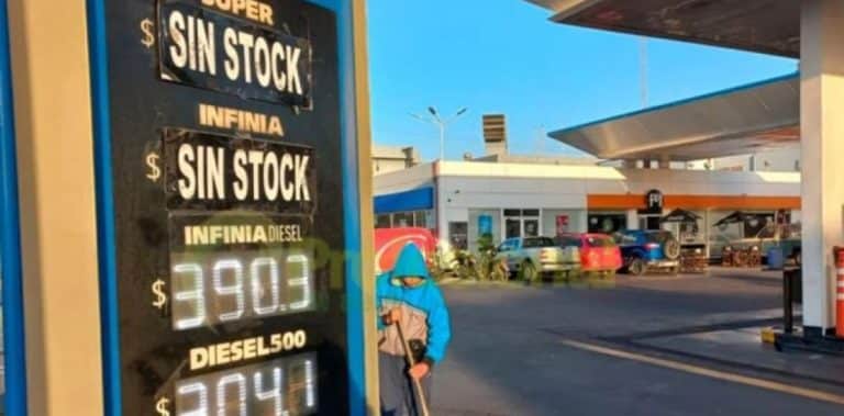 Aumenta el descontento en Argentina porque se juntan falta de combustibles y escasez de dólares