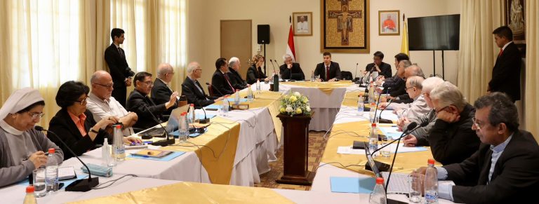 Obispos presentaron a Peña las prioridades de la Iglesia Católica en Paraguay