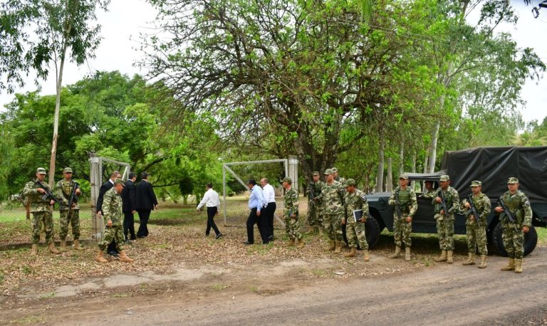 Remansito: Camacho devuelve llaves mientras Defensa y Municipalidad se pulsean por la tierra