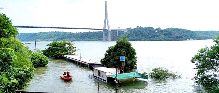 Sur y Este de Paraguay, en crítica situación. Migraciones cierra 12 oficinas por inundaciones