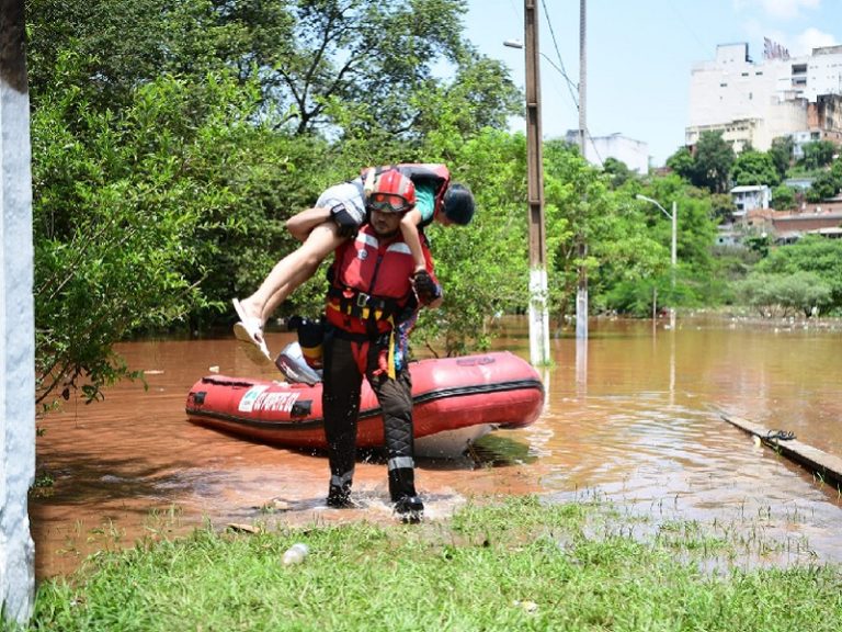 Cesa alerta por crecidas y comisión especial es desconvocada en Itaipú