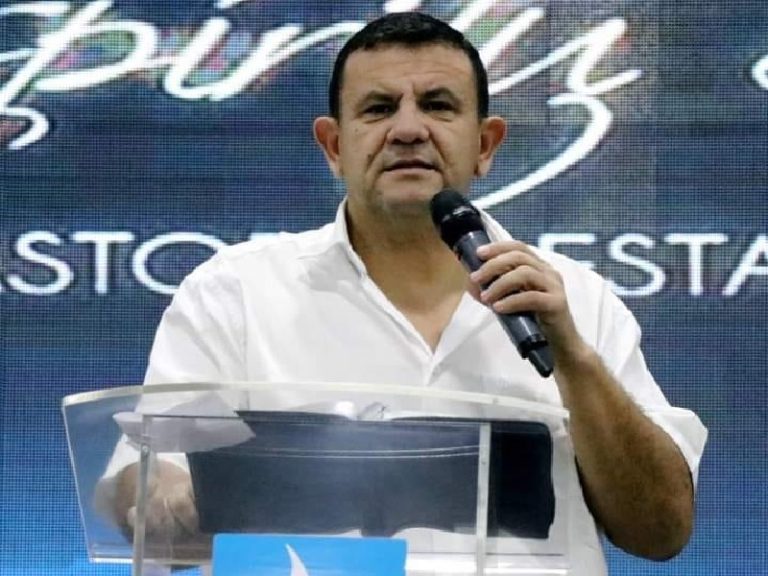 Pastor Insfrán dice que Dios le pidió que se presente ante la justicia