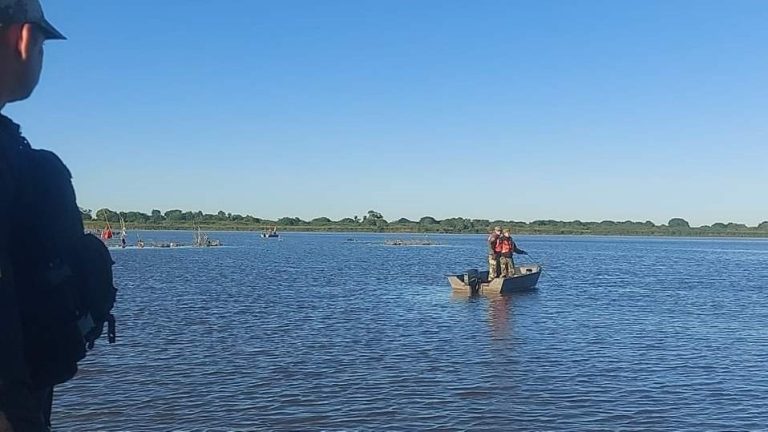 La Armada no encuentra al segundo militar que fue arrastrado por las aguas en Lambaré