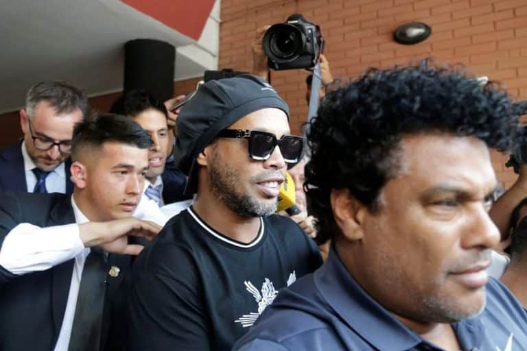 Leves condenas en caso Ronaldinho, no se probó la asociación criminal