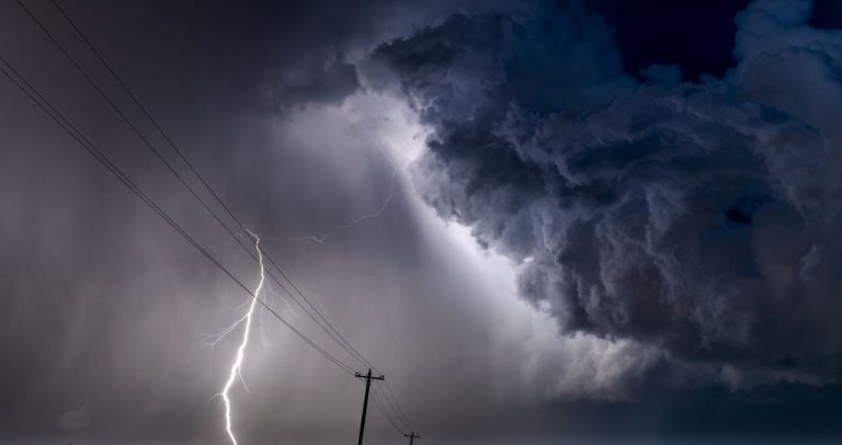 Hoy habrá lluvias dispersas, anticipando tormentas en todo el país para mañana