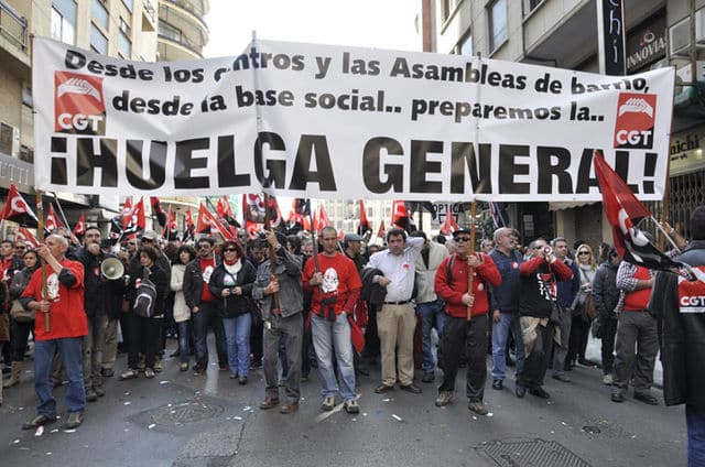 El presidente de Argentina enfrenta su primera huelga general este miércoles