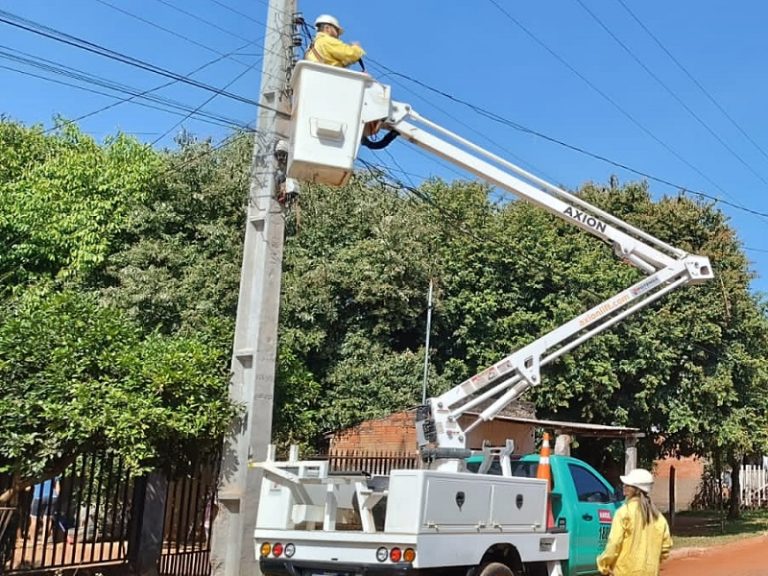 En el Este, persisten problemas con la energía eléctrica por temporales