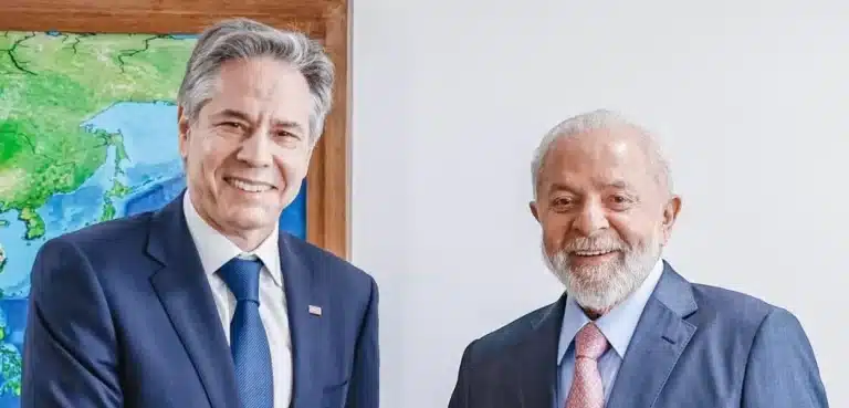 Brasil: Opositores presentan pedido de juicio político contra Lula