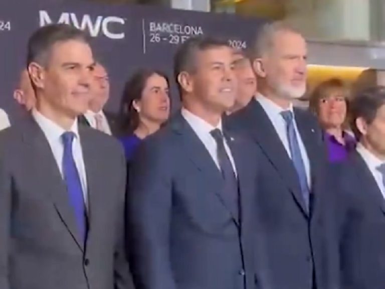 Presidente comenzó a desarrollar agenda apretada en España