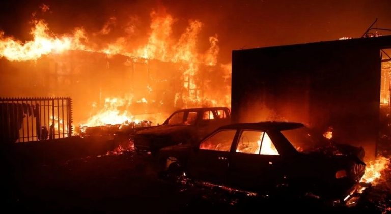 Chile bajo fuego. Incendio incontrolable afecta a Viña del Mar. Hay alrededor de 50 muertos