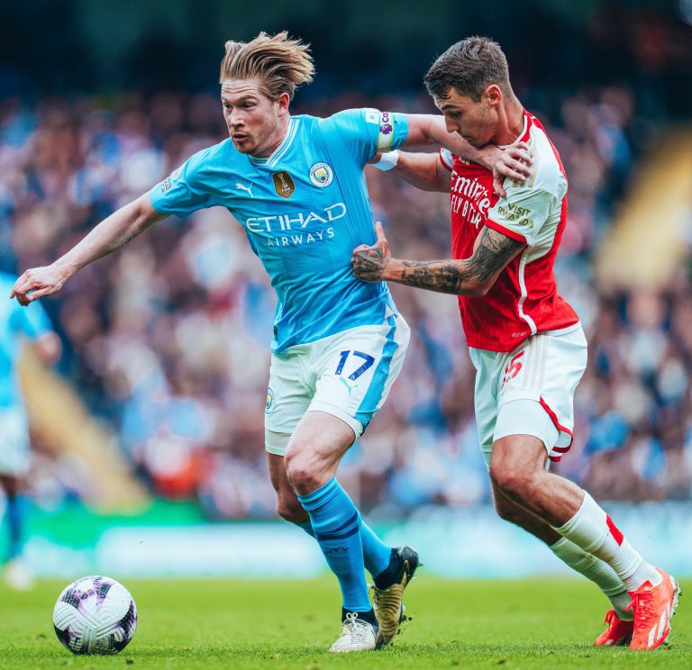 Premier League: paridad entre el Manchester City y Arsenal