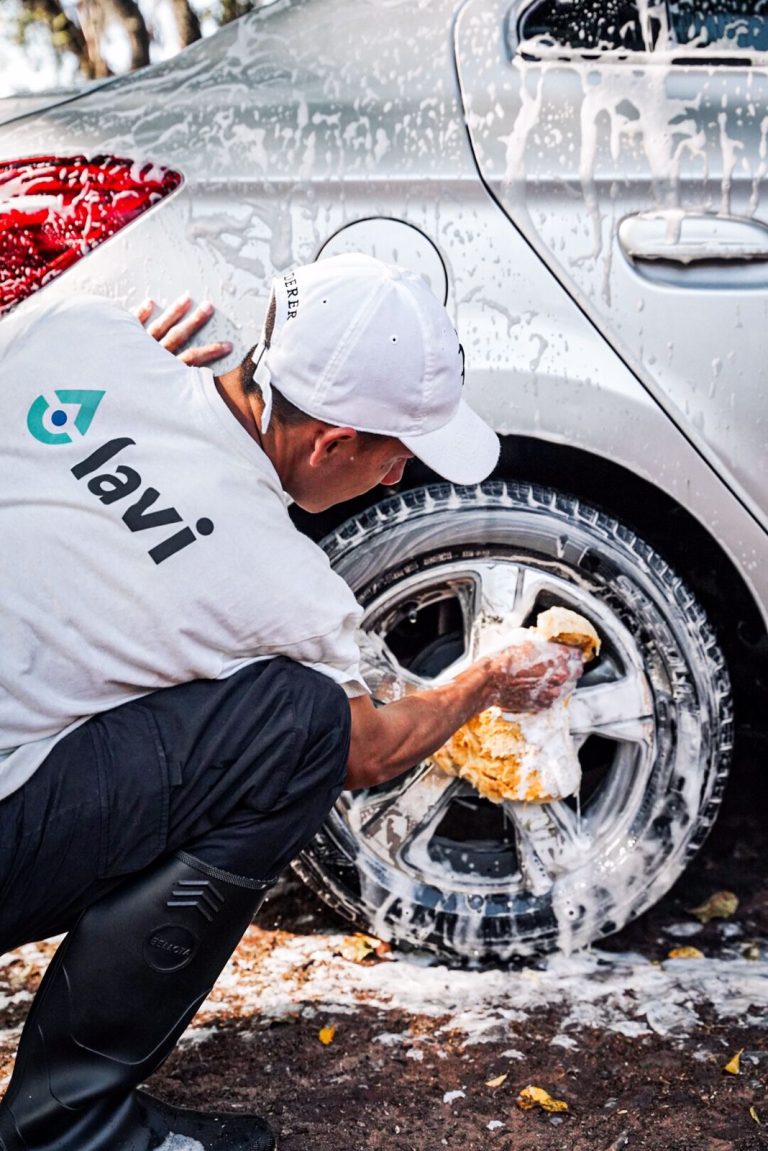 Lavi: revolucionando el mercado de lavado de autos a domicilio.