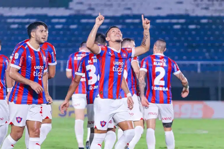 Cerro Porteño venció con contundencia y jerarquía en Sajonia