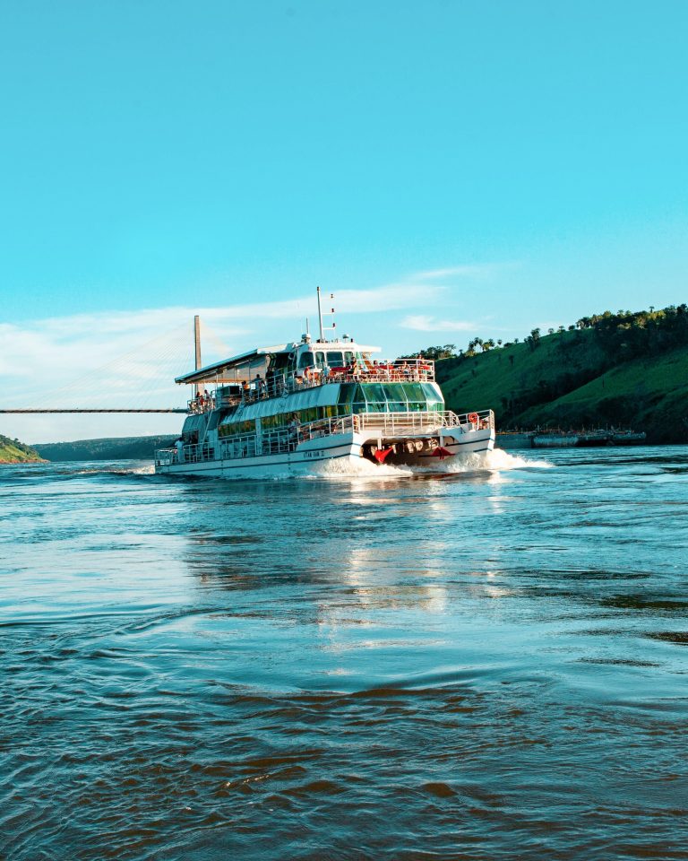 Buscan crear turismo fluvial entre Argentina y Paraguay