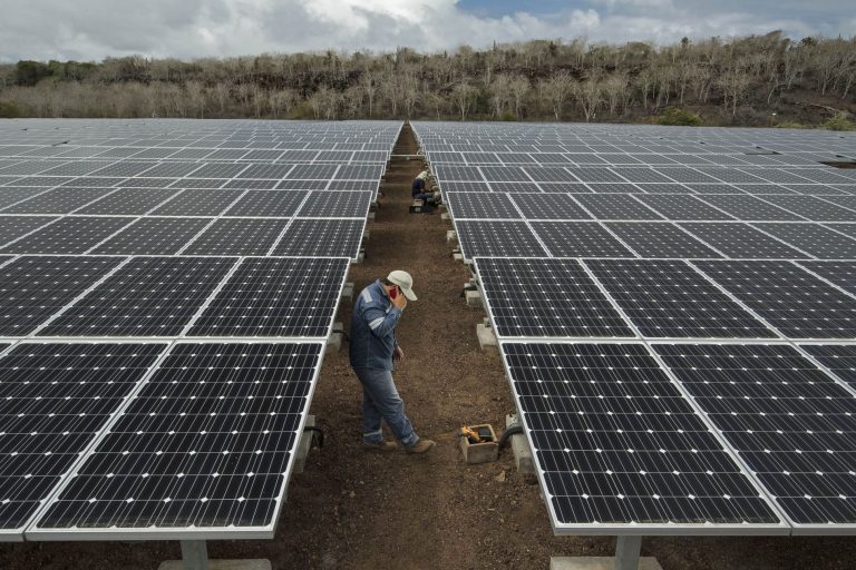 Paraguay prepara licitación internacional del parque fotovoltaico