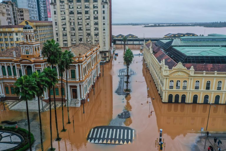 Lluvias en Brasil dejan 67 muertos y 500.000 afectados