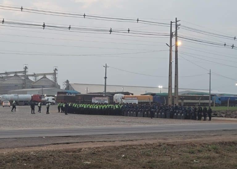 Final feliz para productores que se manifestaban en Guayaibí