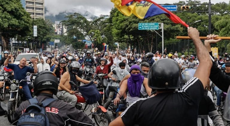 Sube la tensión en Venezuela, hay represión, muerte, heridos y detenidos