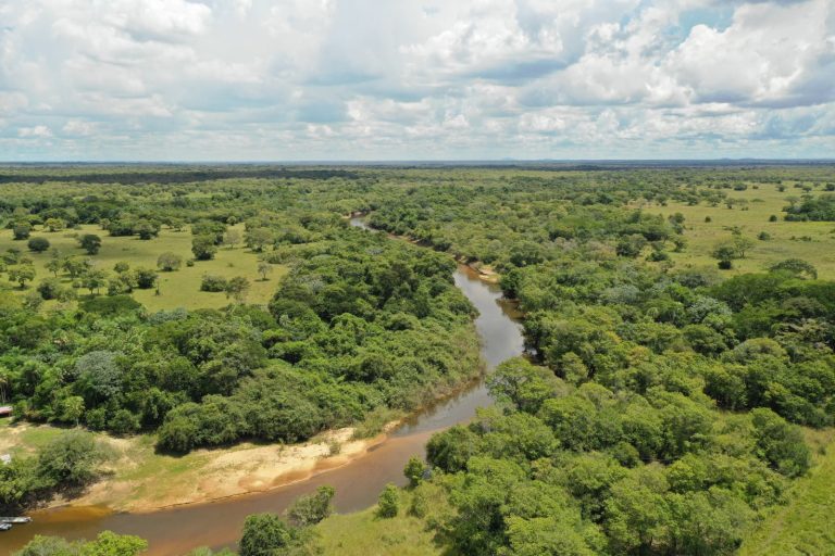 En Brasil indican que el nivel del río Paraguay sigue bajando