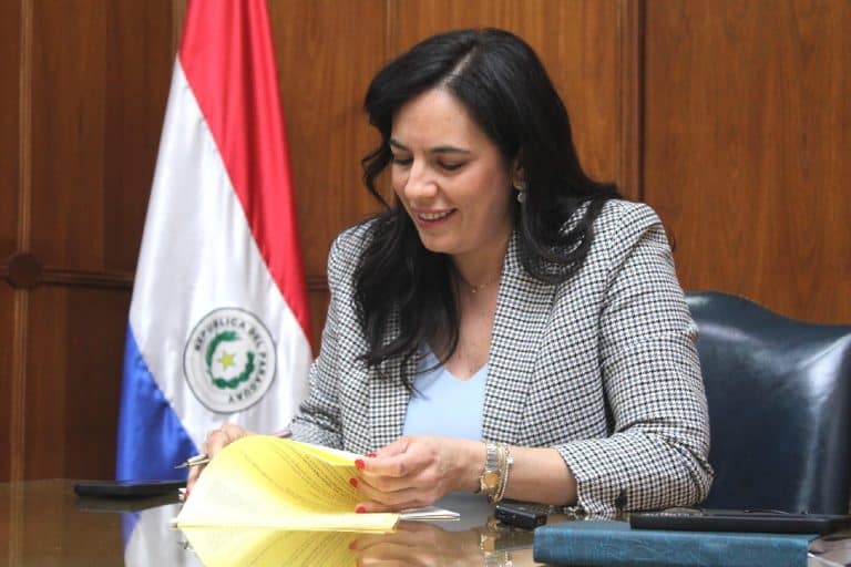 MOPC firmó contrato para la construcción de ruta fronteriza