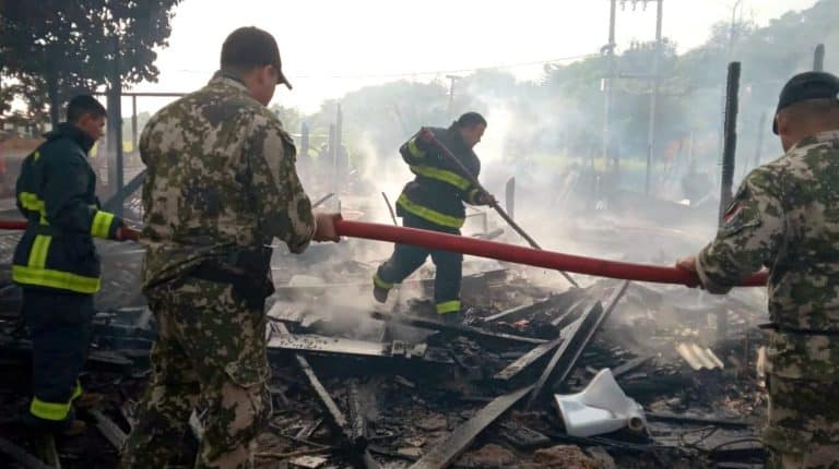 Familias serán reubicadas en la Chacarita donde el fuego arrasó a unas 25 casitas precarias