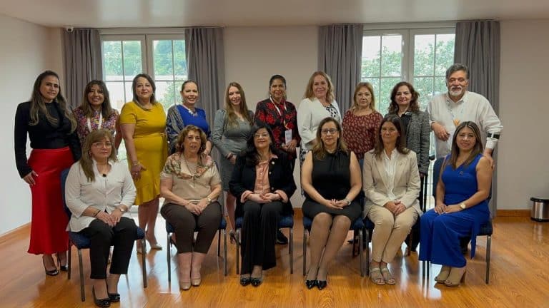 Presidentas de Asociaciones de Mujeres Juezas reunidas para la creación de una Federación de Latinoamérica