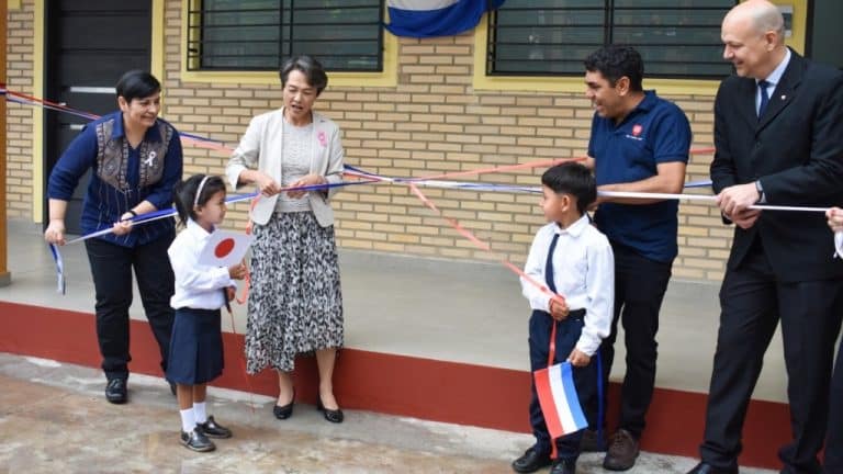 Embajada de Japón con Fe y Alegría ampliaron aulas de una escuela