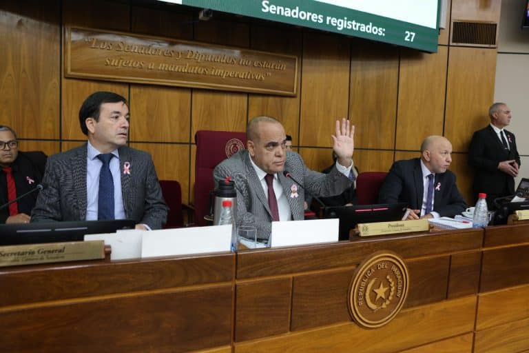 Senadores aceptan cooperación taiwanesa