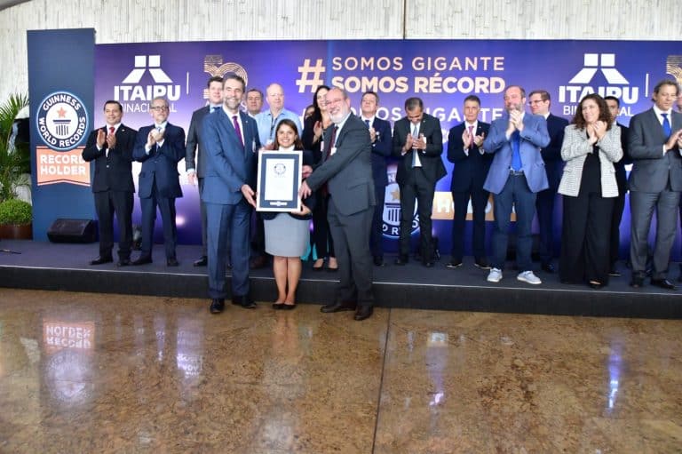 Itaipú recibió un premio Guinnes