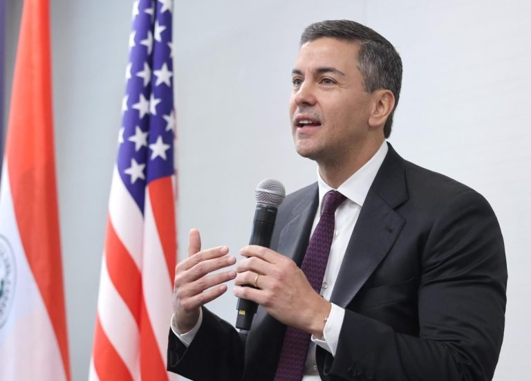 Gobierno justifica cambios en la agenda de Peña en Washington