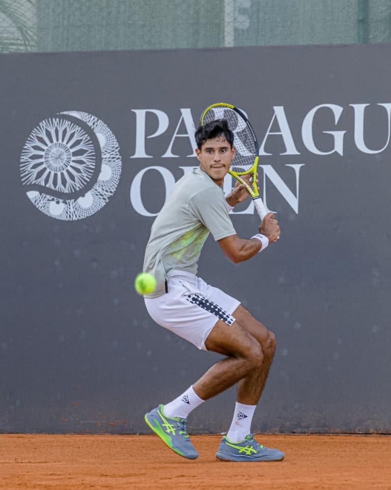 Claro triunfo ubica a Dani Vallejo en cuartos en el CIT y en Mendoza Alvaro y Catalina son finalistas de dobles