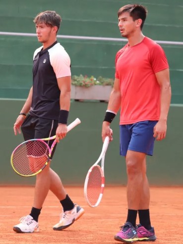 Triunfazo del duo guaraní de copa Davis: descabezaron a la siembra uno!