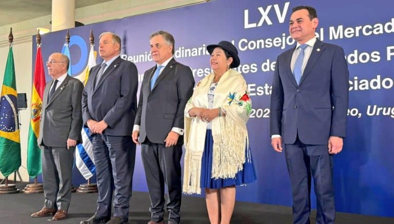 Canciller paraguayo se reunirá con su colega de Brasil el viernes y hablarán sobre espionaje y Anexo C