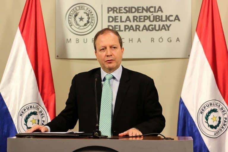 Paraguay negocia con EE.UU. para eliminar arancel de 10%, aunque igual puede crecer, dijo el ministro de Economía