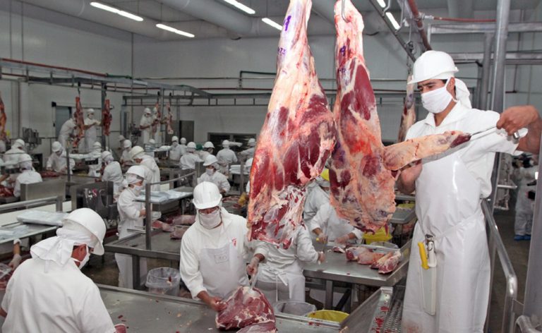 Panamá empezó la auditoría en frigoríficos paraguayos para comprar carne