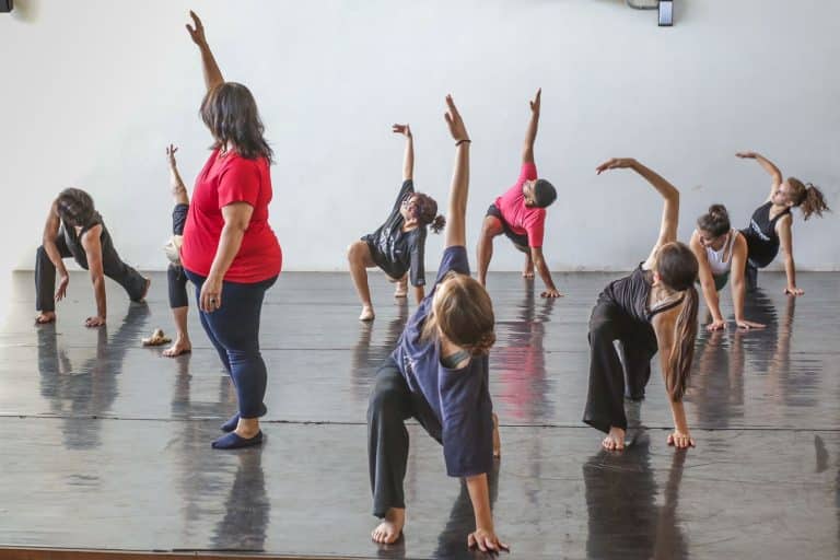 Talleres gratuitos de danza en espacios culturales de Asunción